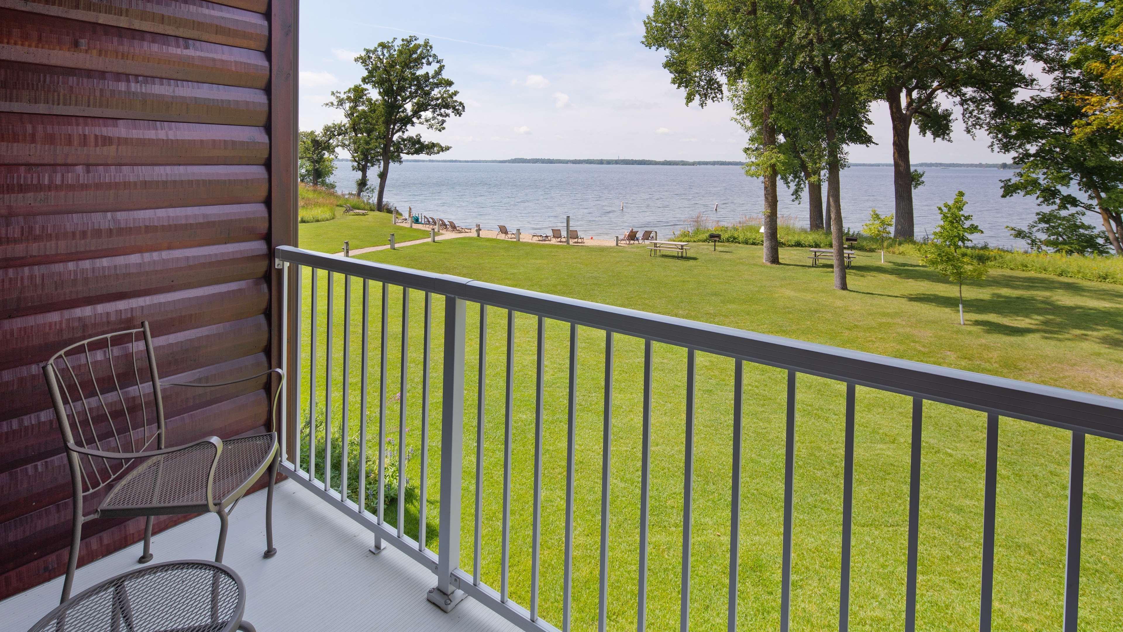 Best Western Premier The Lodge On Lake Detroit Detroit Lakes Exteriör bild