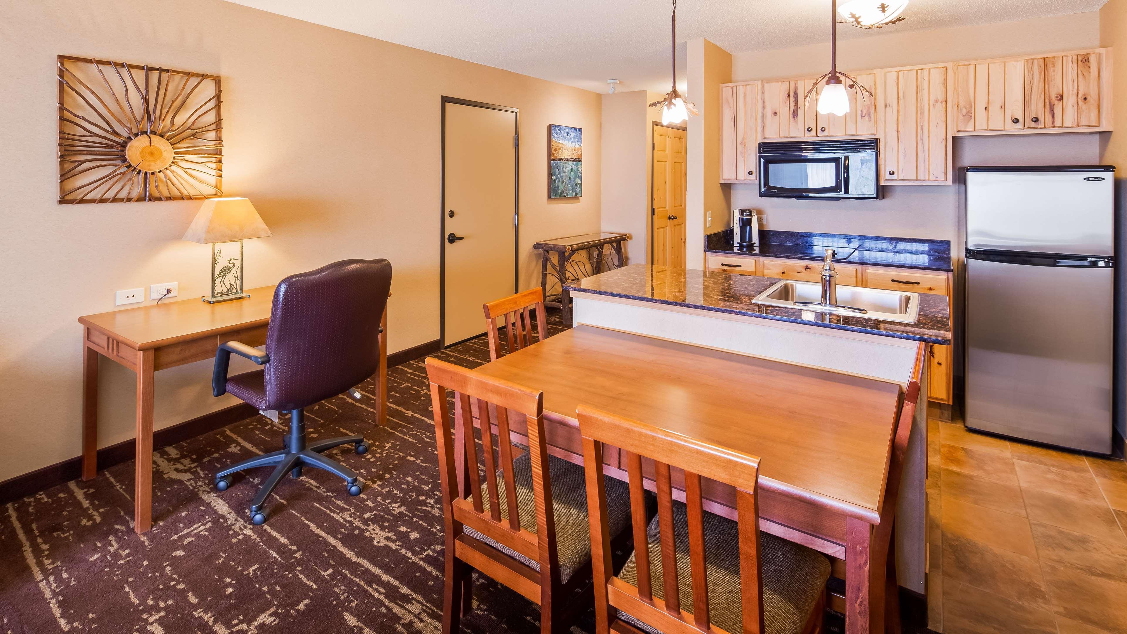 Best Western Premier The Lodge On Lake Detroit Detroit Lakes Exteriör bild